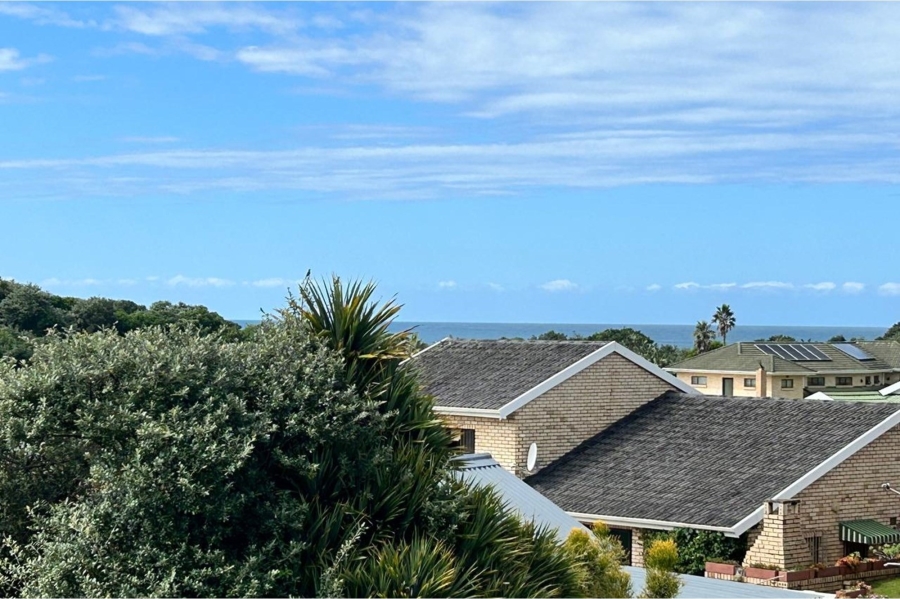 3 Bedroom Property for Sale in Queensberry Bay Eastern Cape